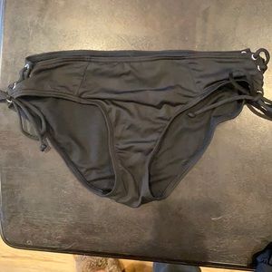 Black swim bottoms size medium
